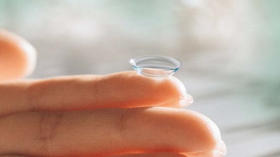 Kontaktlinsen_gegen_eine_beschlagene_Brille_list